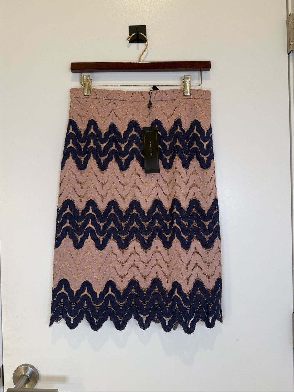 BCBGMaxAzria Pink and Navy Wave Lace Pencil Skirt